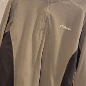 Medium, Columbia pullover